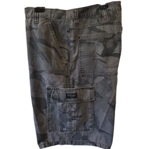 WRANGLER Cargo Shorts Men 38 Reg Camo Green Army Thick Outdoor Retro Hike 38x8
